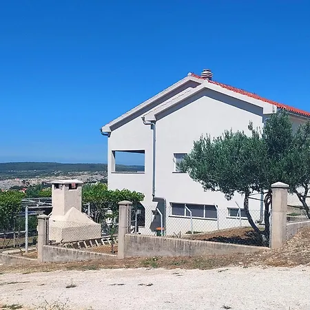 Maslenica Apartments Lejlighed *
