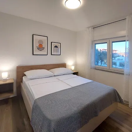 Maslenica Apartments