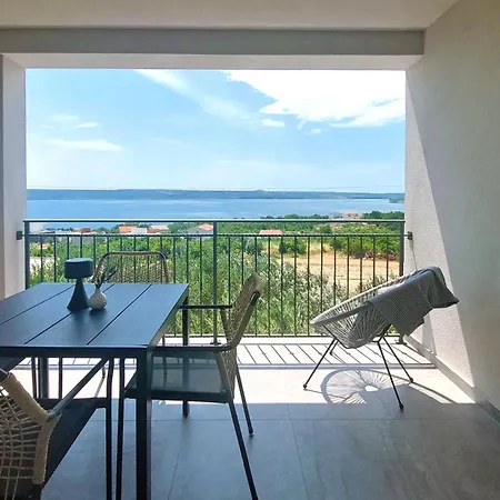 Maslenica Apartments Apartamento