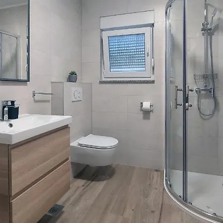 Apartamento Maslenica Apartments