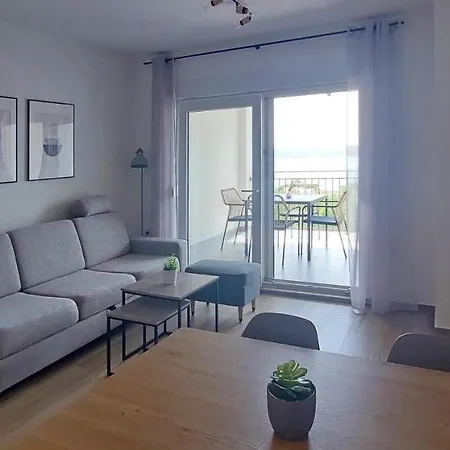 Maslenica Apartments דירה