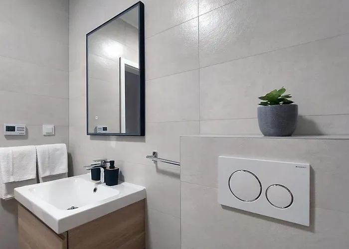 Maslenica Apartments *